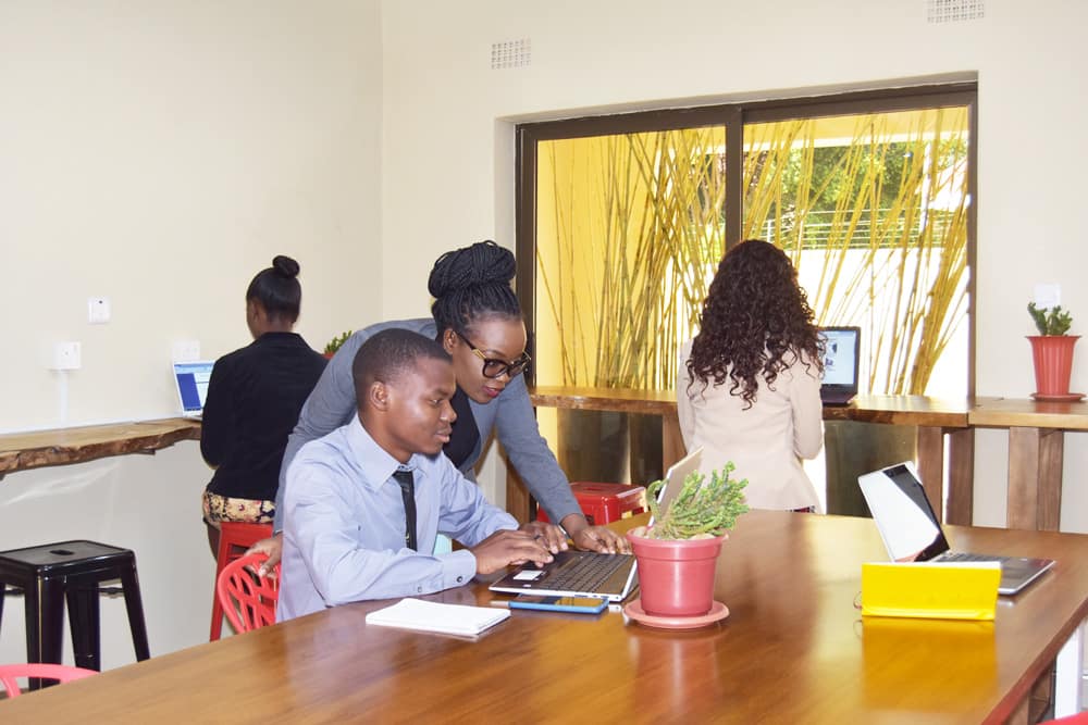 Synergy shared desks